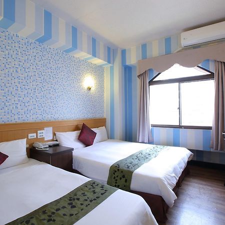 Chiayi Crown Hotel מראה חיצוני תמונה