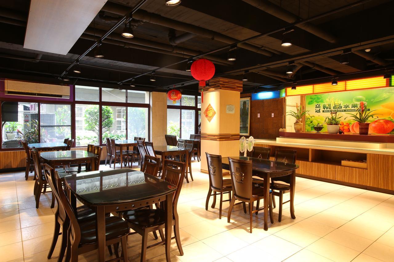 Chiayi Crown Hotel מראה חיצוני תמונה